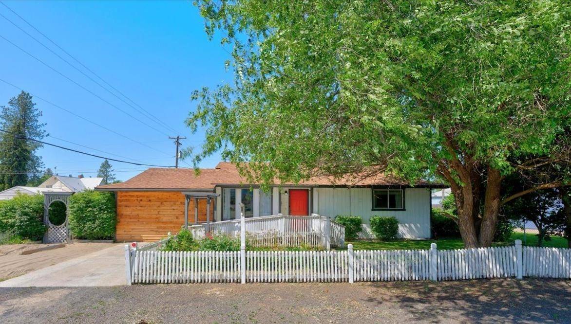 206 Maxwell St, Davenport, WA 99122