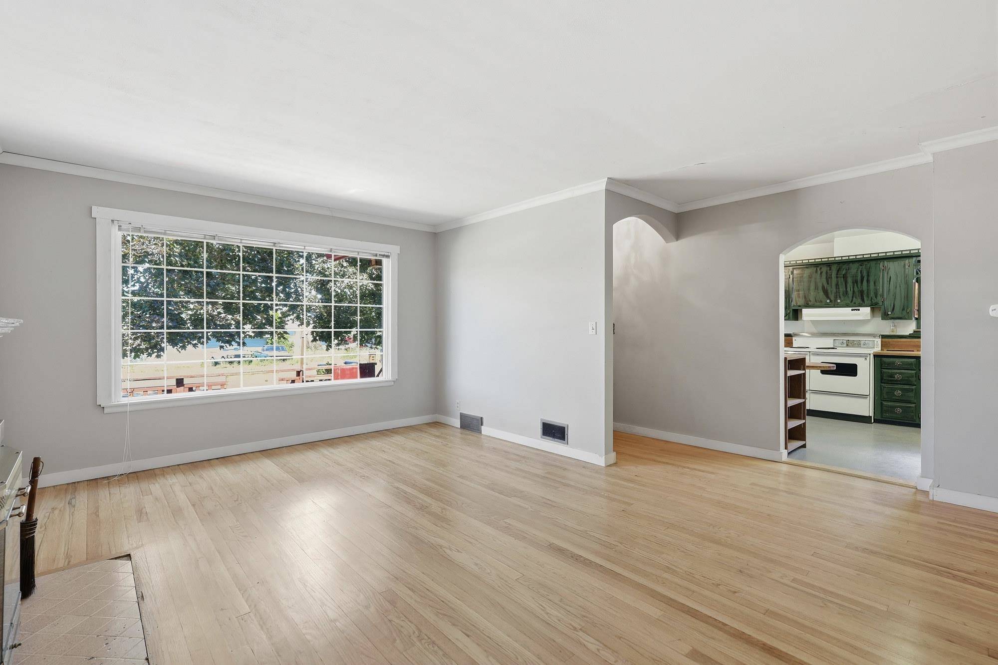 1424 E EMPIRE Ave, Spokane, WA 99207