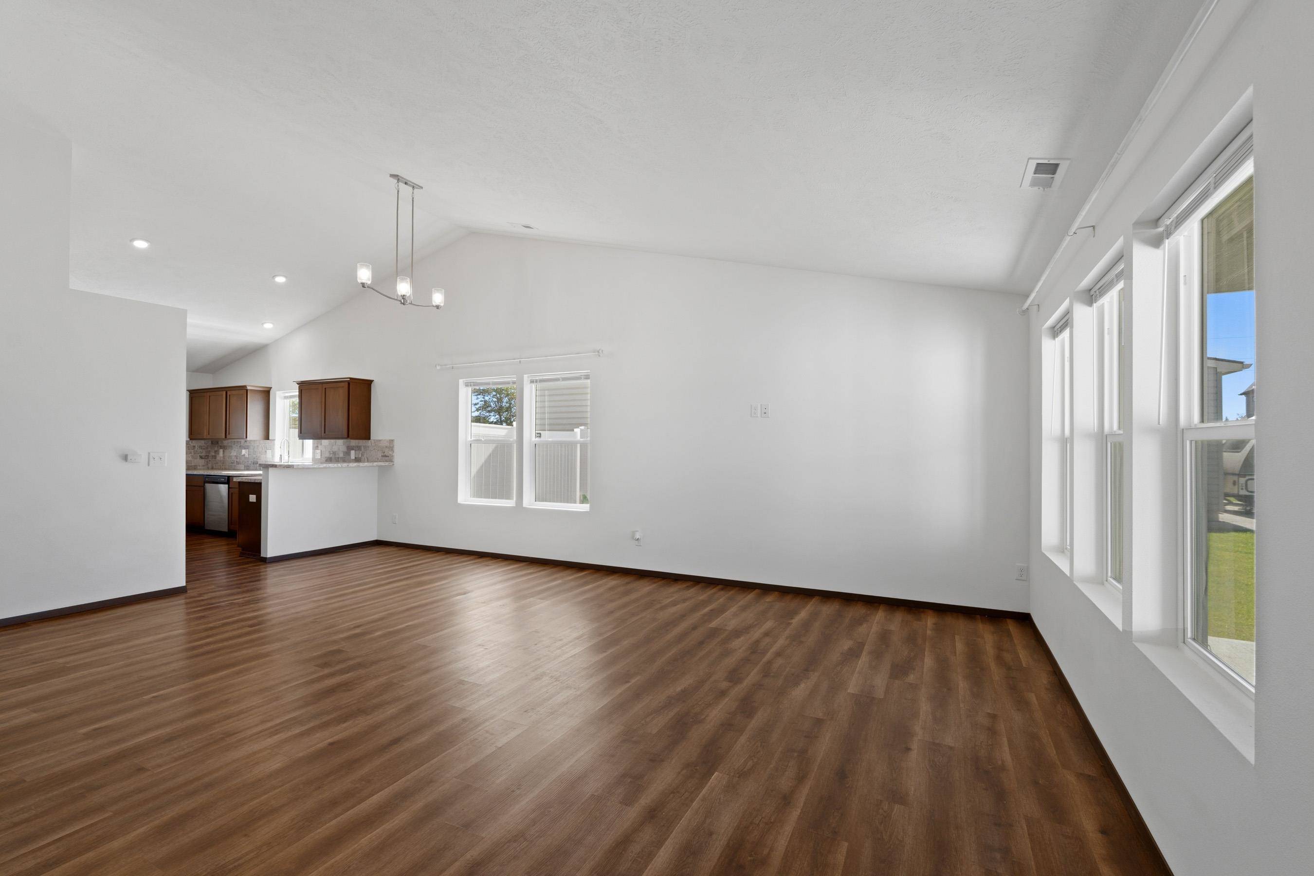 10326 W Salmonberry Rd, Cheney, WA 99004