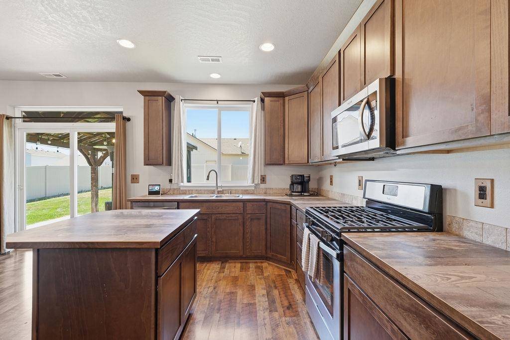 8997 N Cheltenham Ct, Spokane, WA 99208