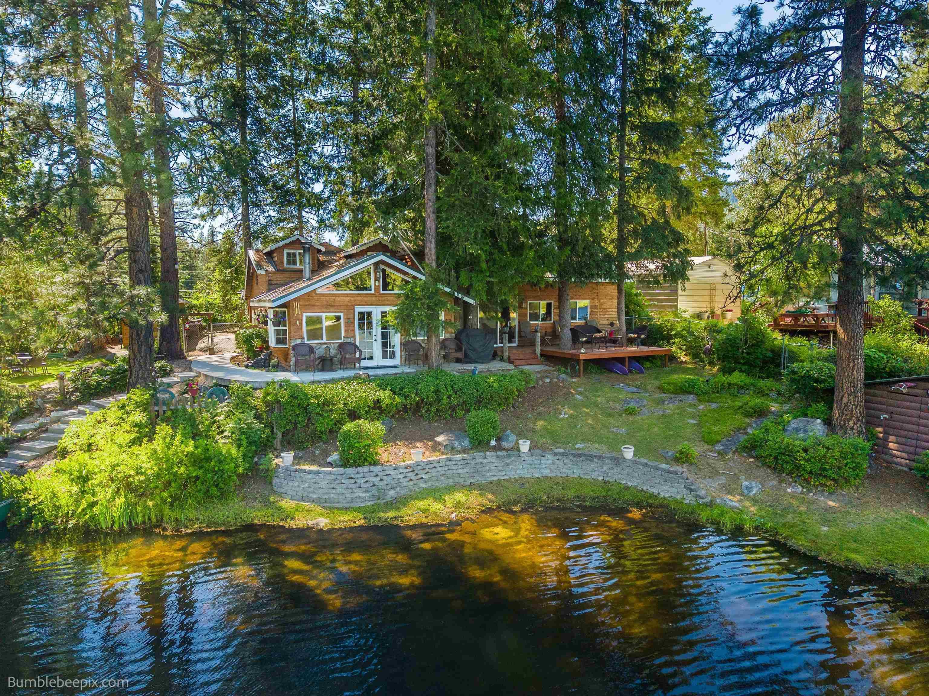 6872 Fertile Valley Rd, Newport, WA 99156