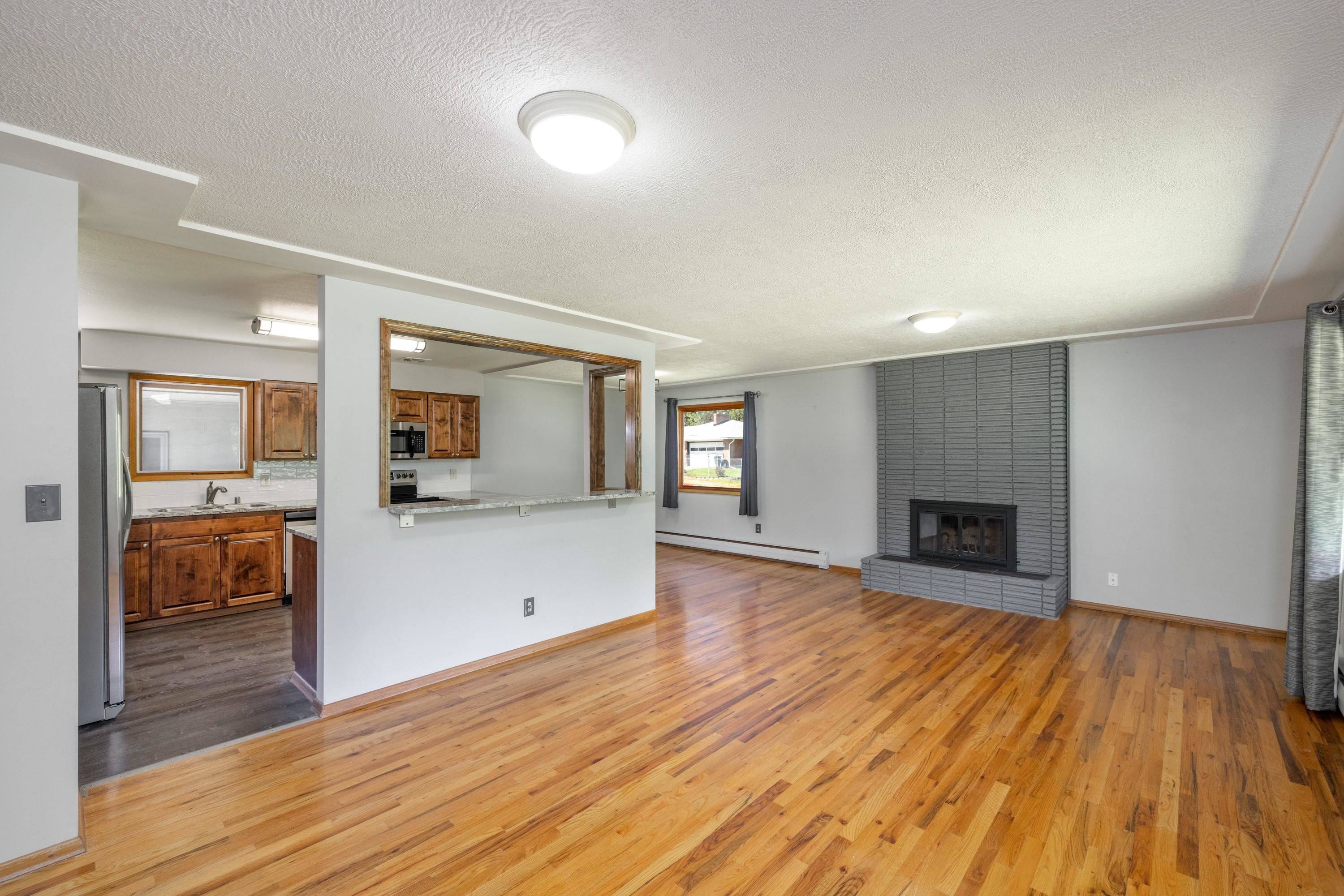 2609 W Waikiki St, Spokane, WA 99218