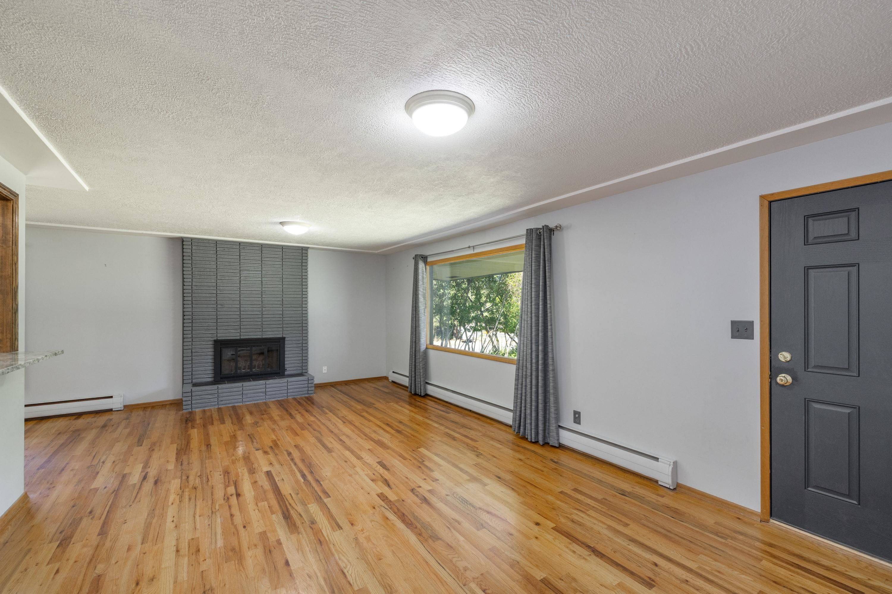 2609 W Waikiki St, Spokane, WA 99218