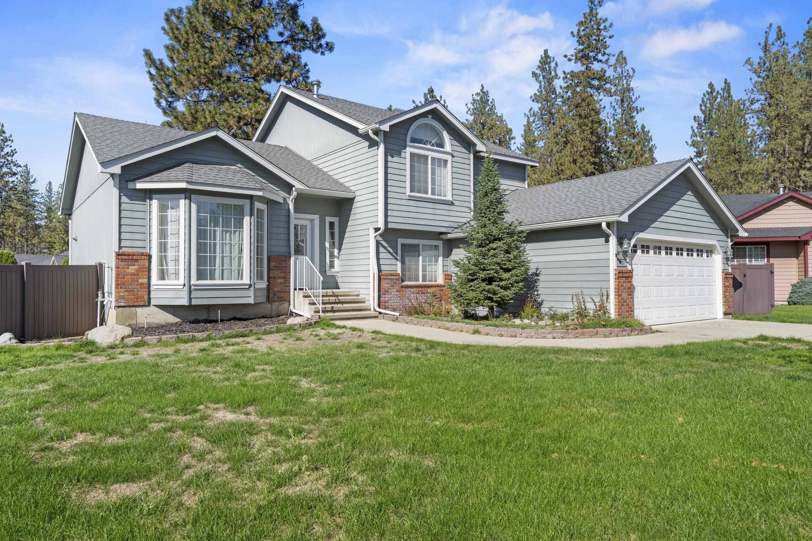 7421 W Lanzce Ct, Nine Mile Falls, WA 99026