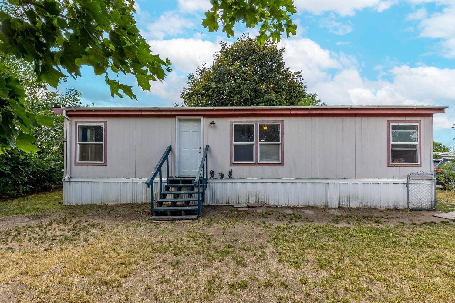 3920 E Center Rd #20, Mead, WA 99021