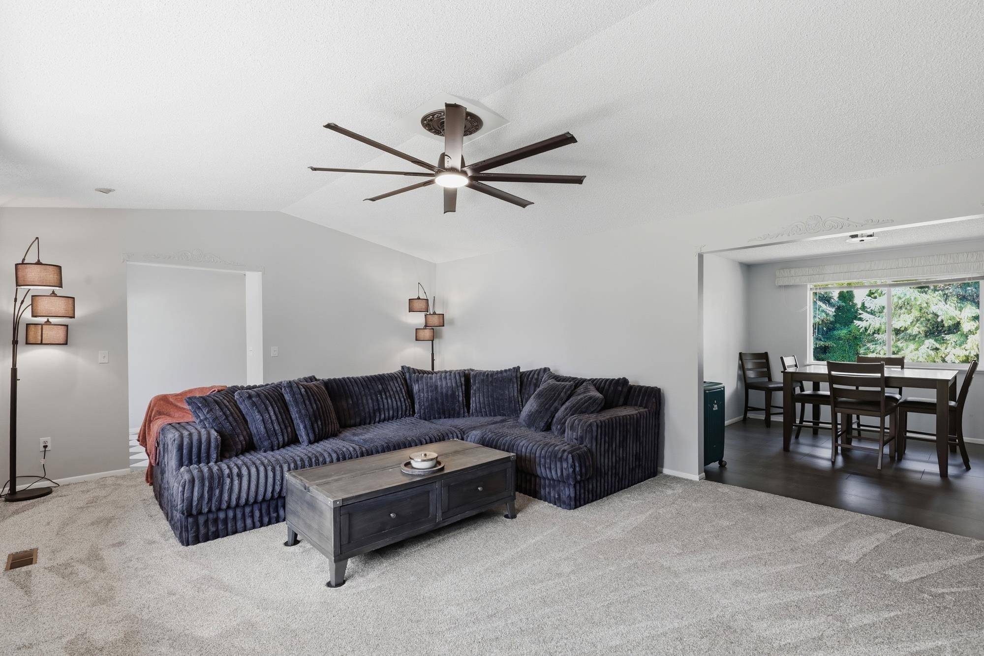 5612 S Stone St, Spokane, WA 99223