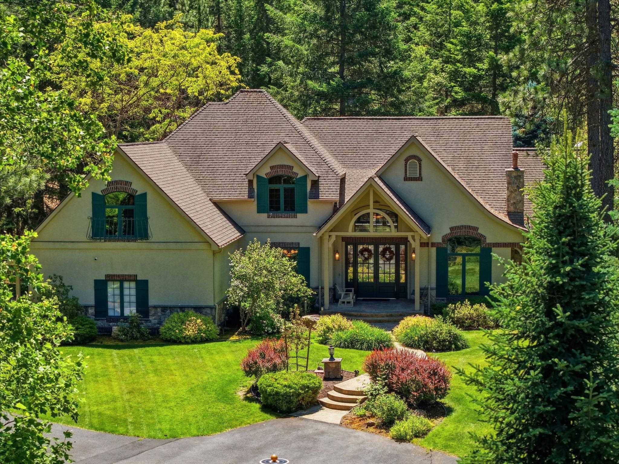 12820 S Fairway Ridge Ln, Spokane, WA 99224