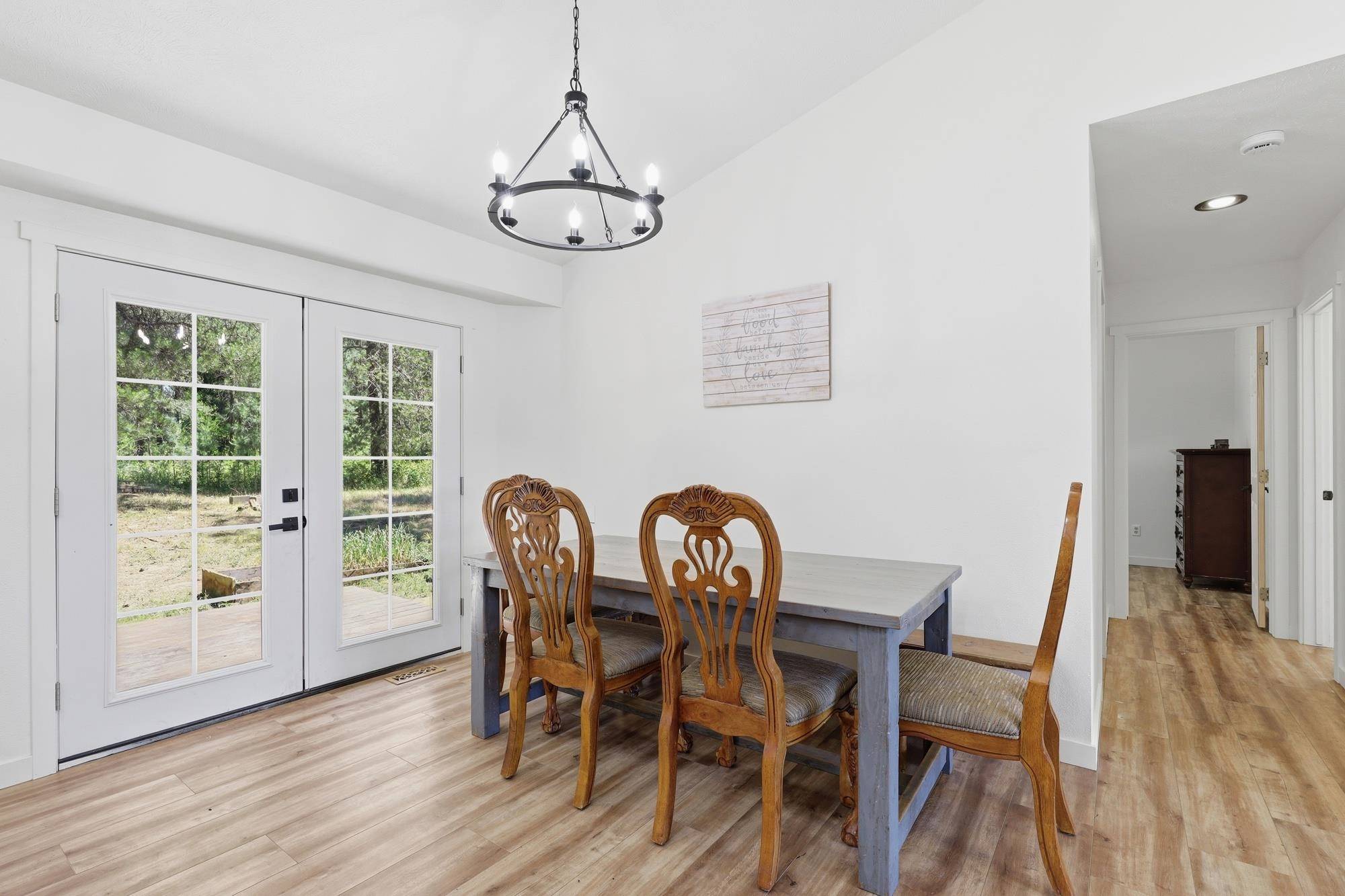 37106 N Muehle Rd, Elk, WA 99009