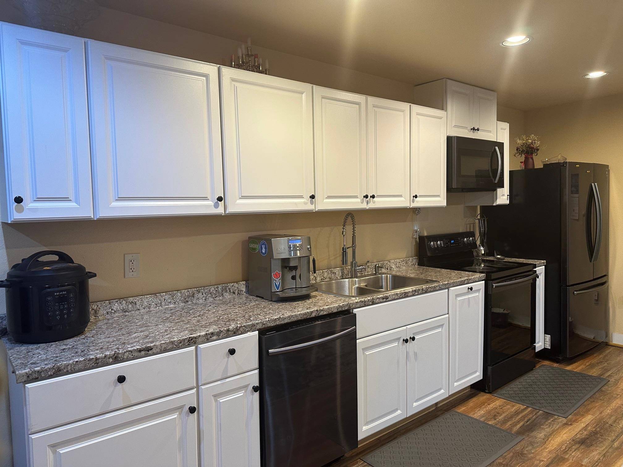 18427 W Burnett Rd, Nine Mile Falls, WA 99026