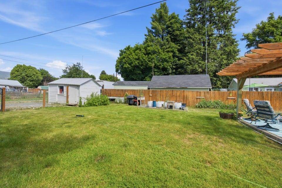 840 S Larch St, Kettle Falls, WA 99141
