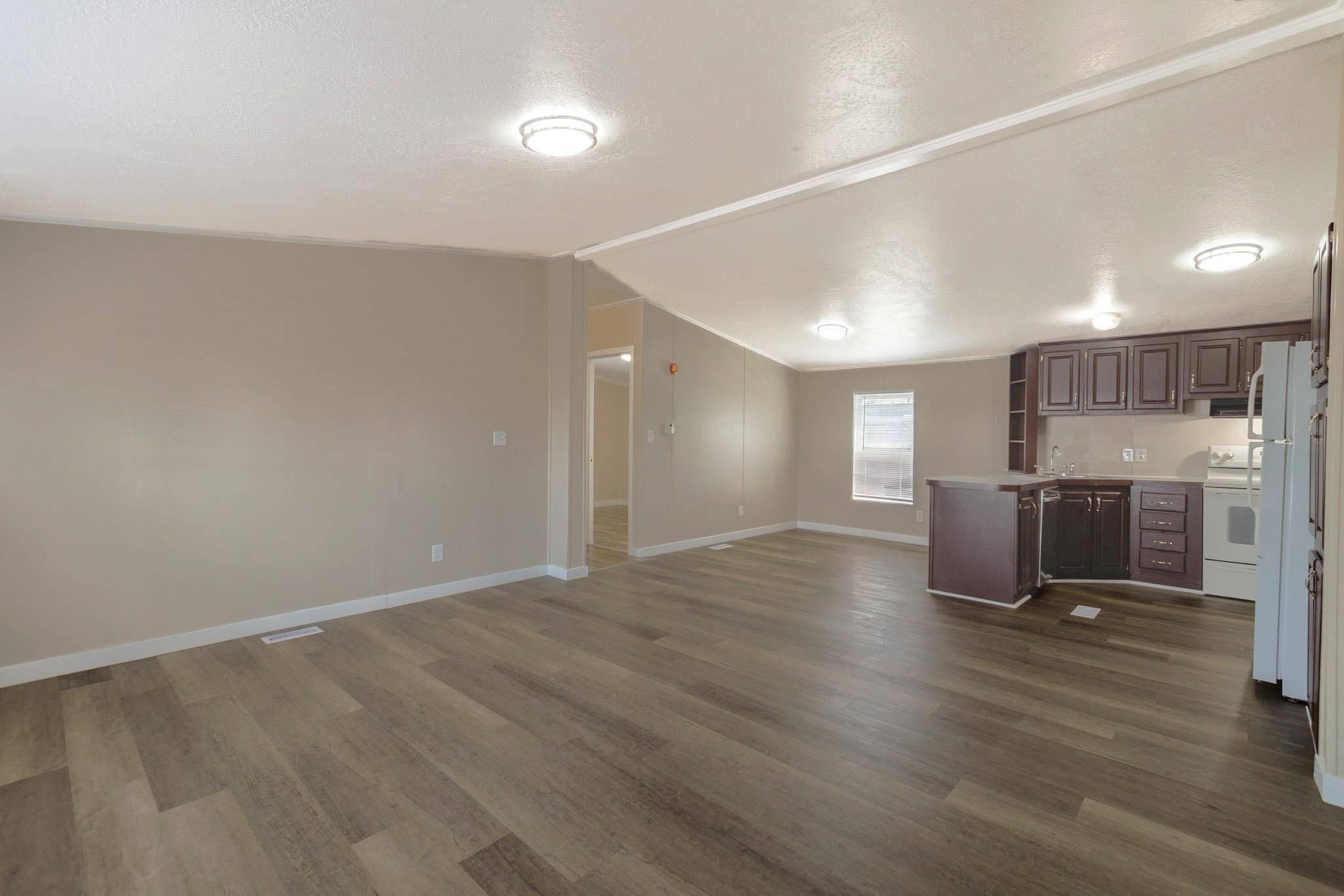 15610 W SR 2 Hwy ##C-16, Medical Lake, WA 99022