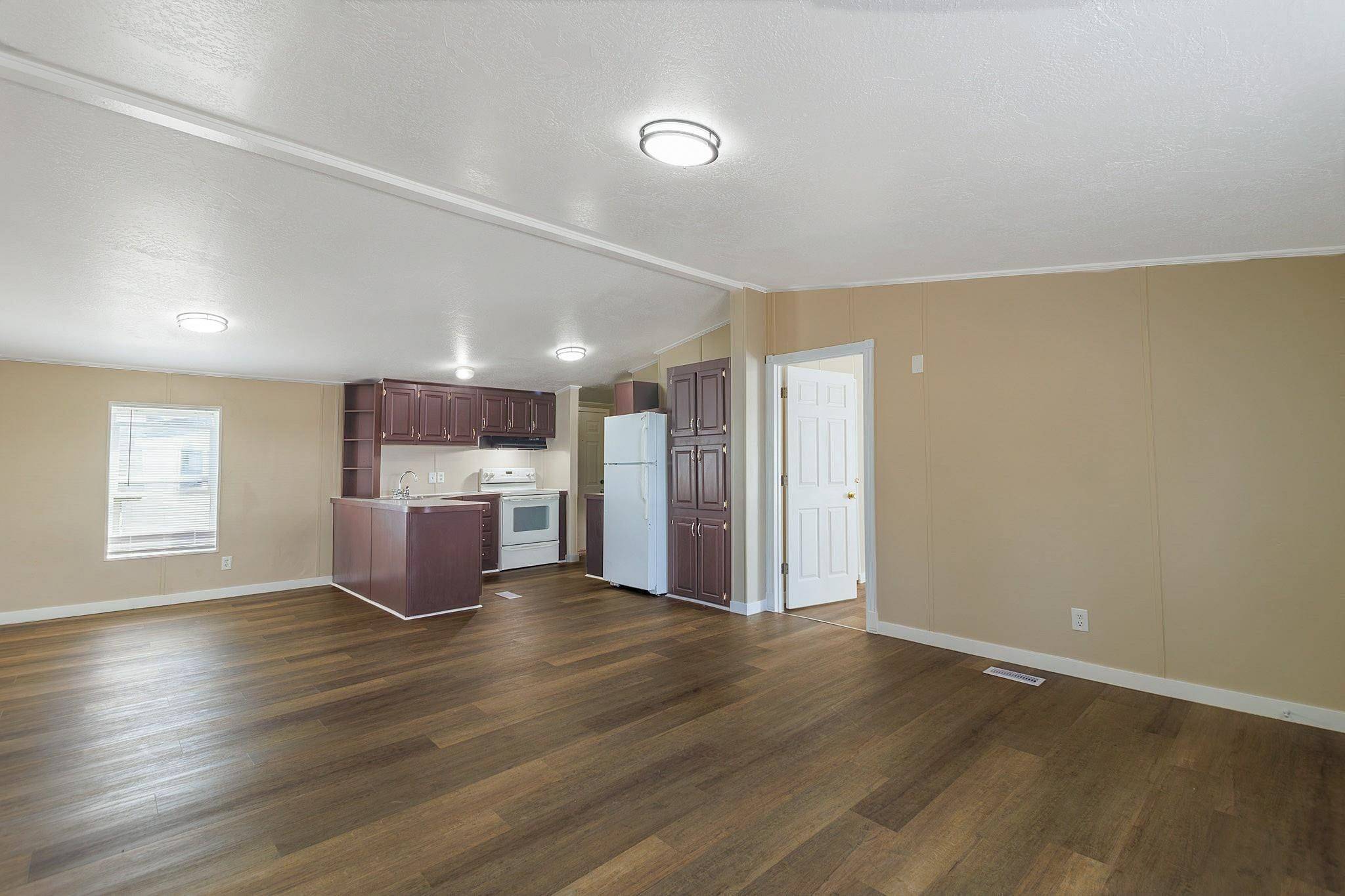 15610 W SR 2 Hwy ##C-16, Medical Lake, WA 99022