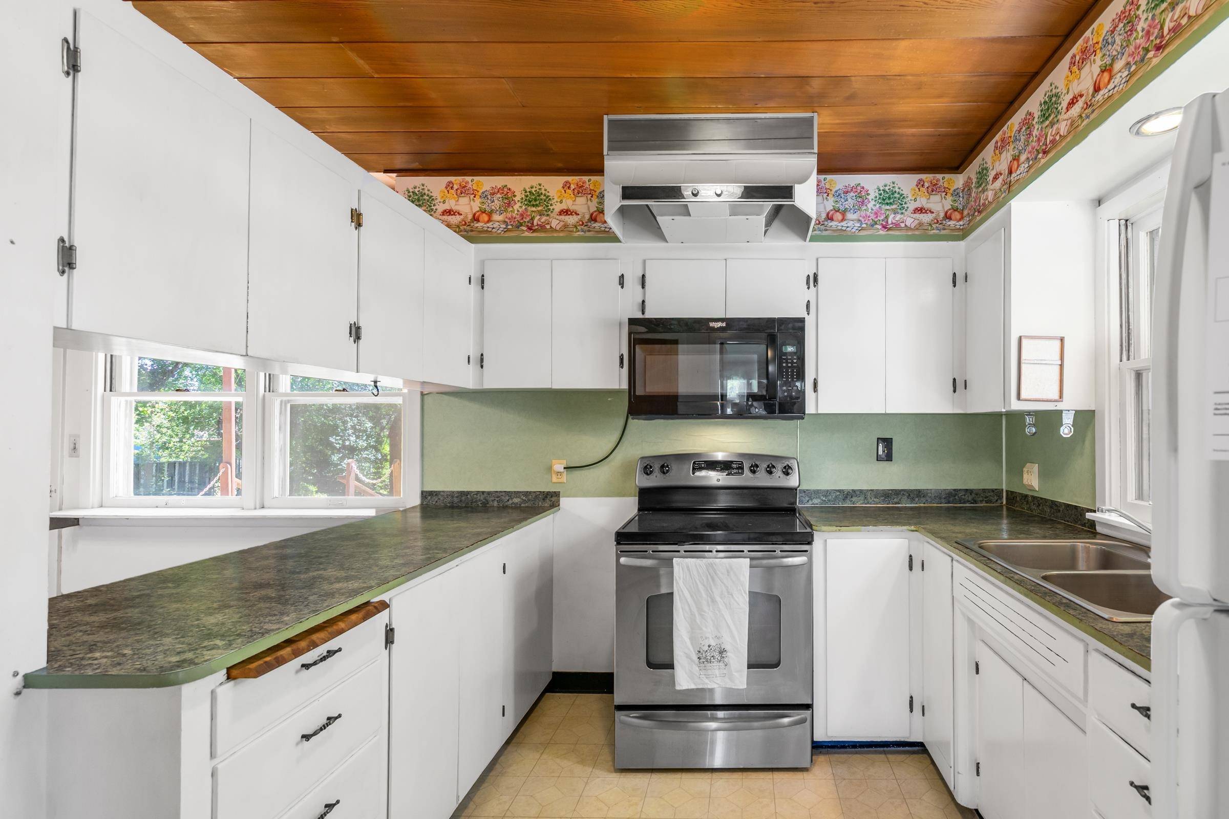 8004 E Mission Ave, Spokane, WA 99212