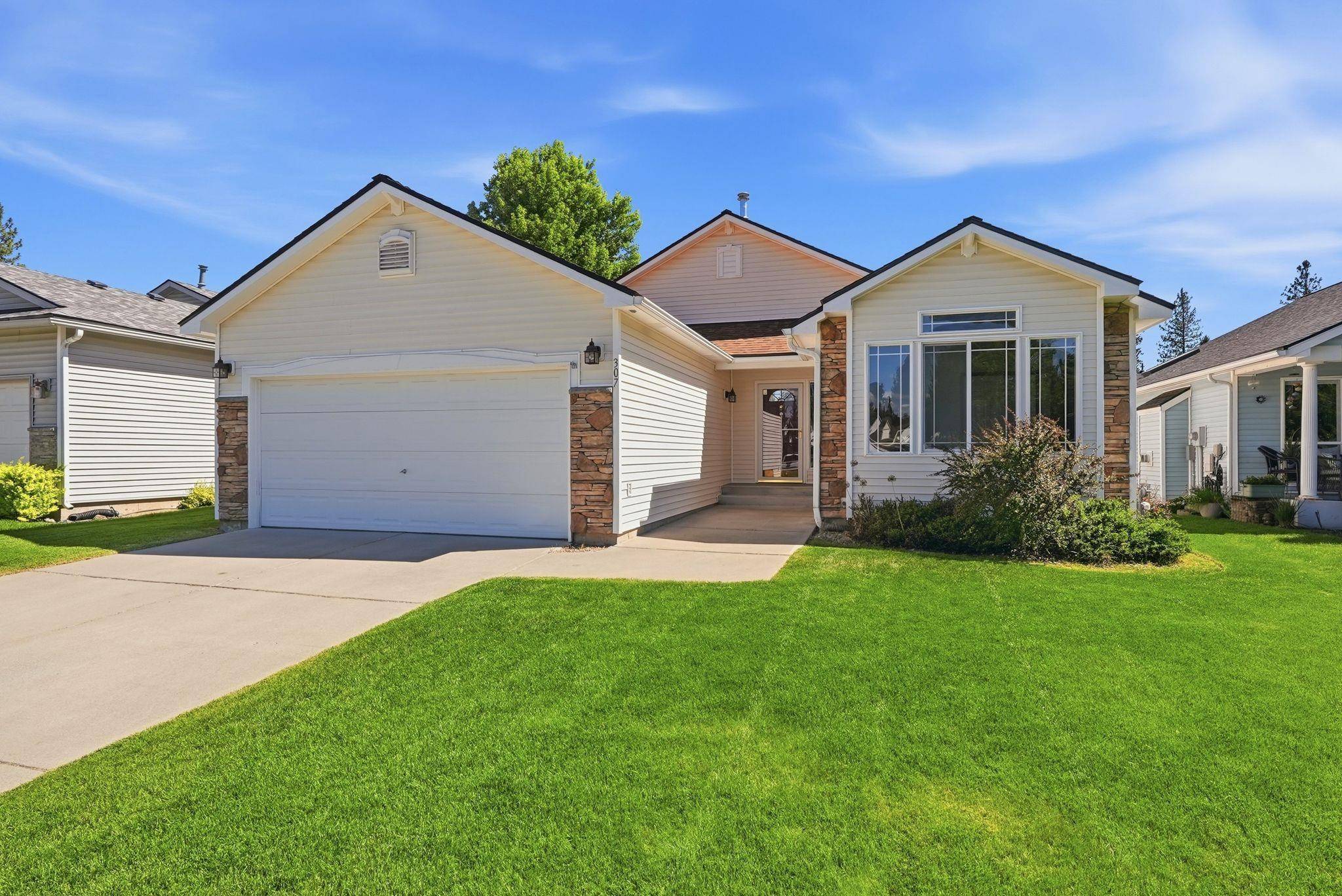 307 W Greta Ln, Spokane, WA 99208