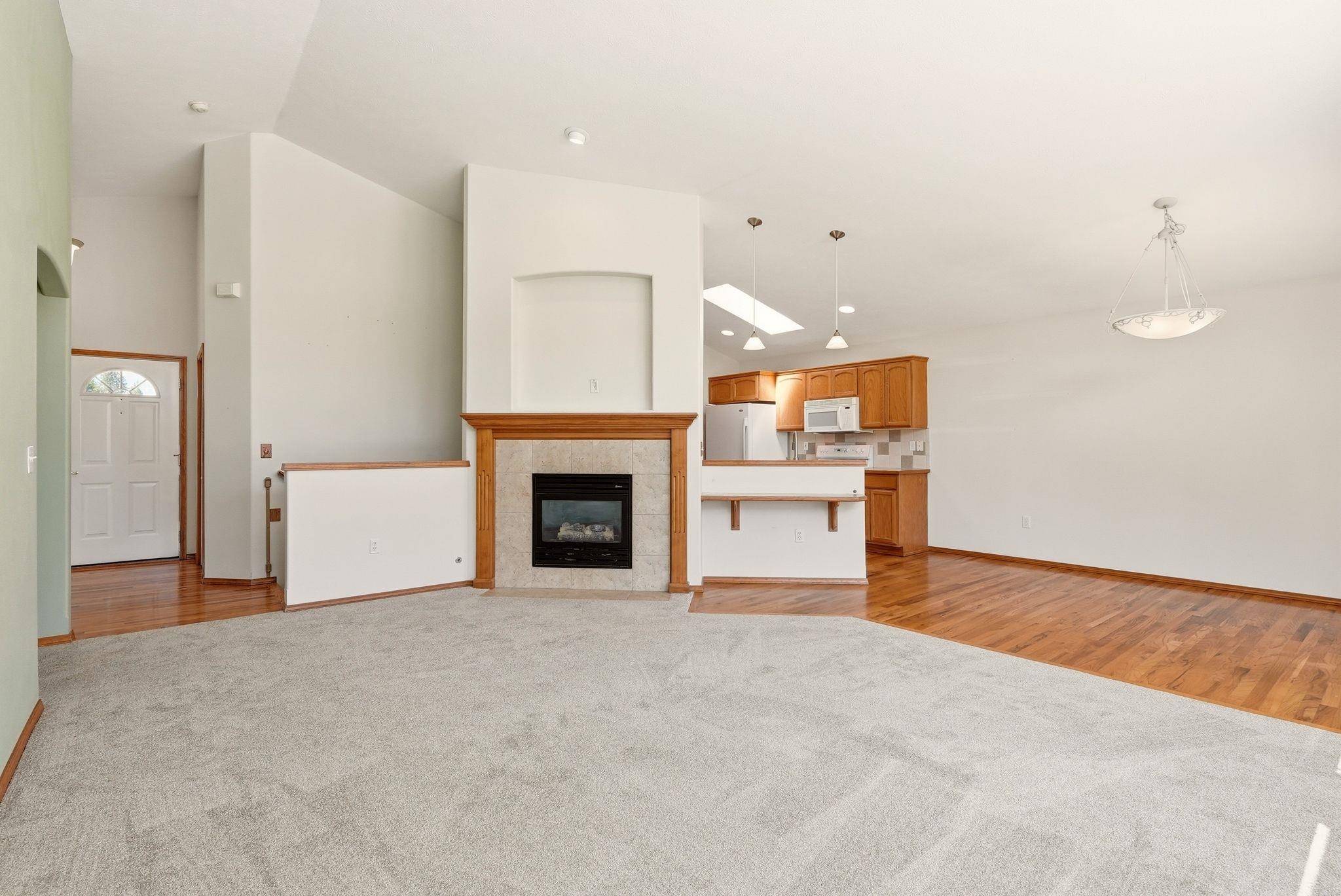 307 W Greta Ln, Spokane, WA 99208