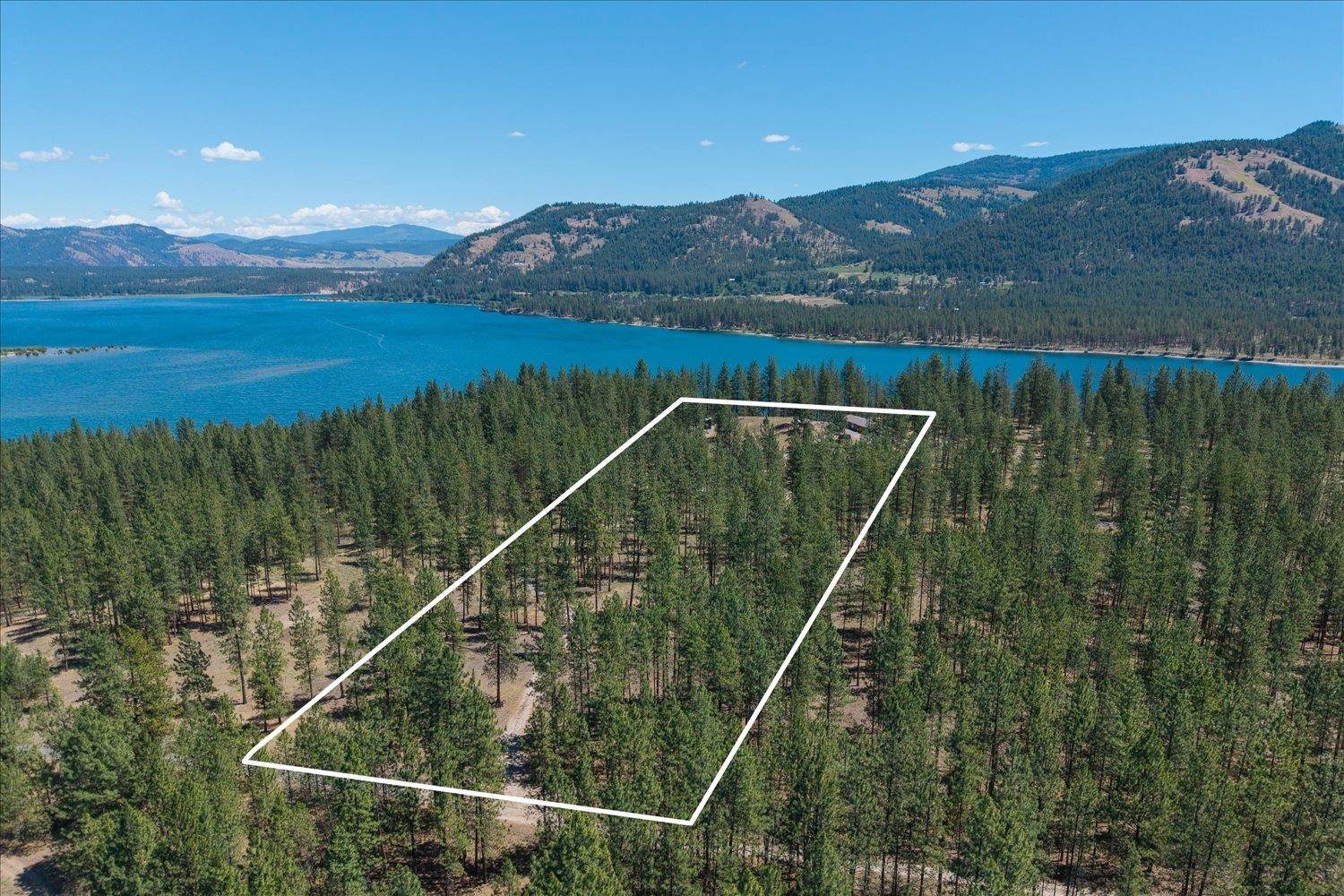 30 Sunrise Ln, Kettle Falls, WA 99141