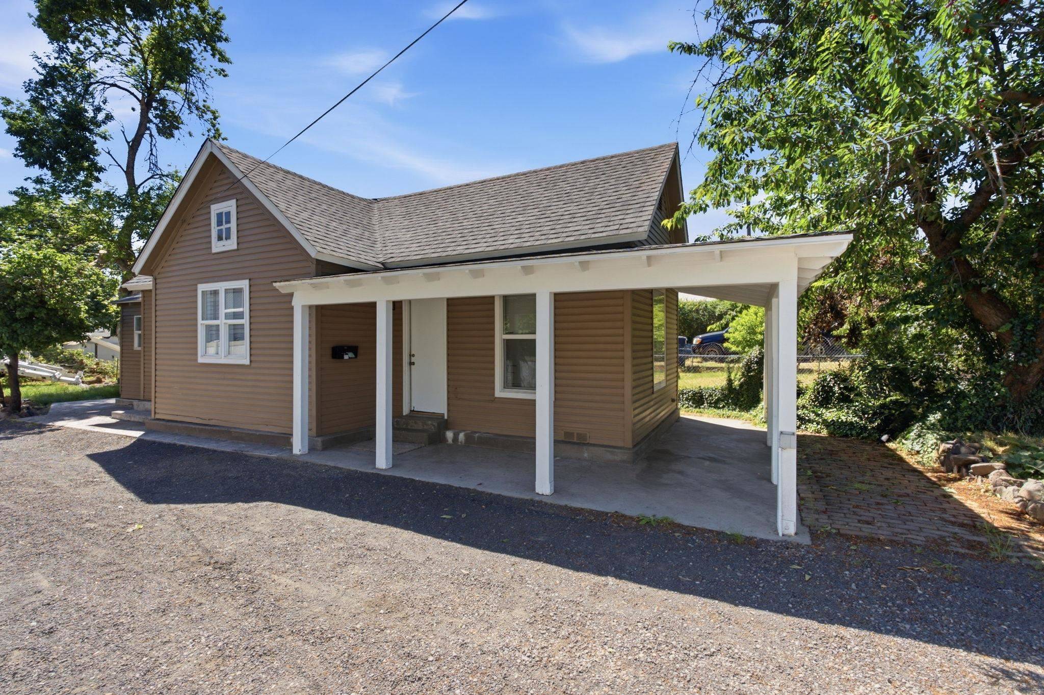 607 S Hatch St, Spokane, WA 99202