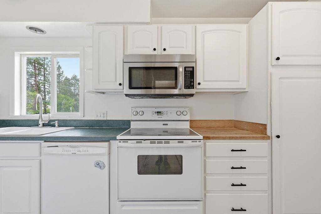 3003 S Bernard St, Spokane, WA 99203