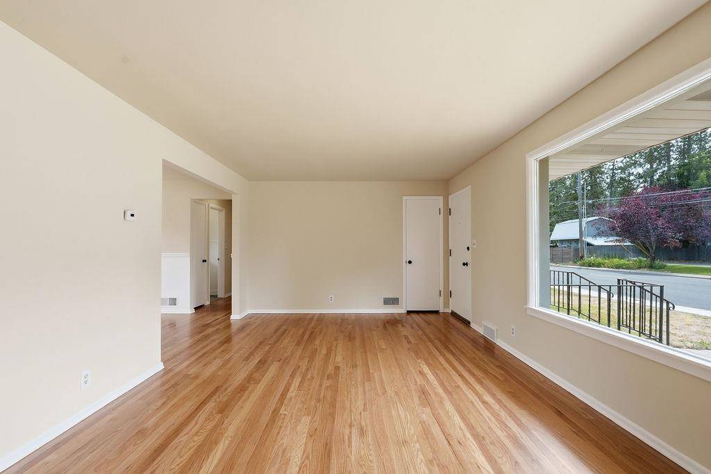 3003 S Bernard St, Spokane, WA 99203