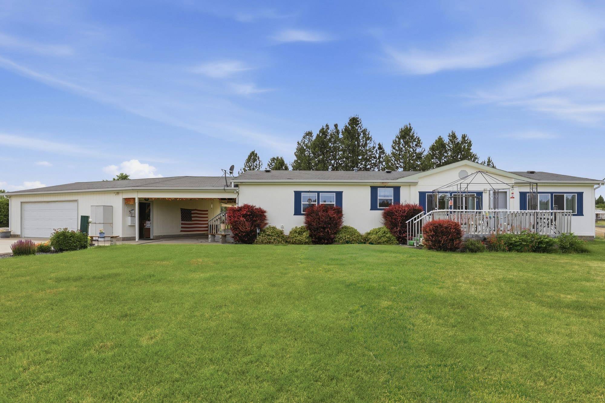 1702 W Denison-Chattaroy Rd, Deer Park, WA 99006