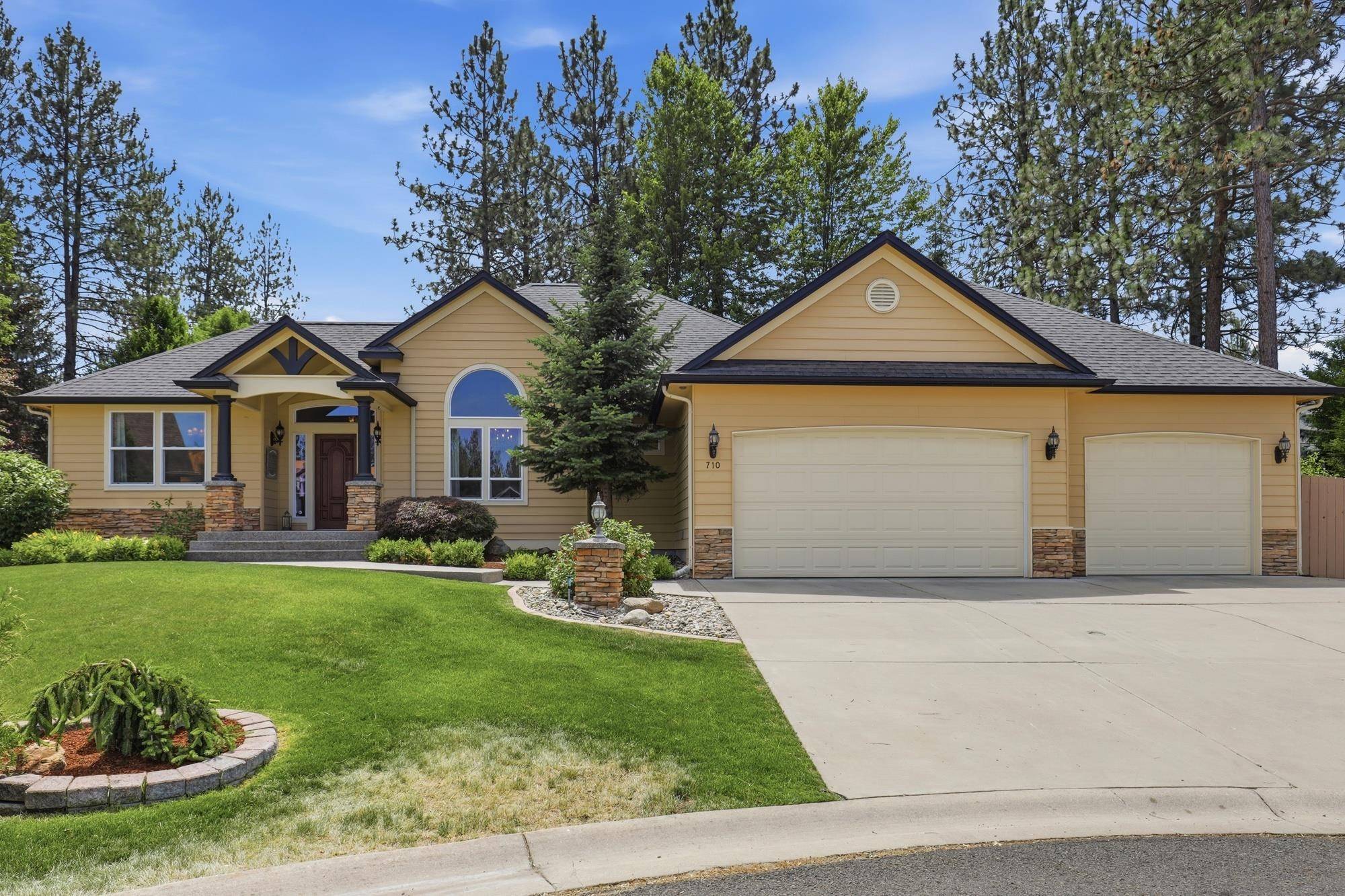 710 E Erica Ct, Spokane, WA 99208