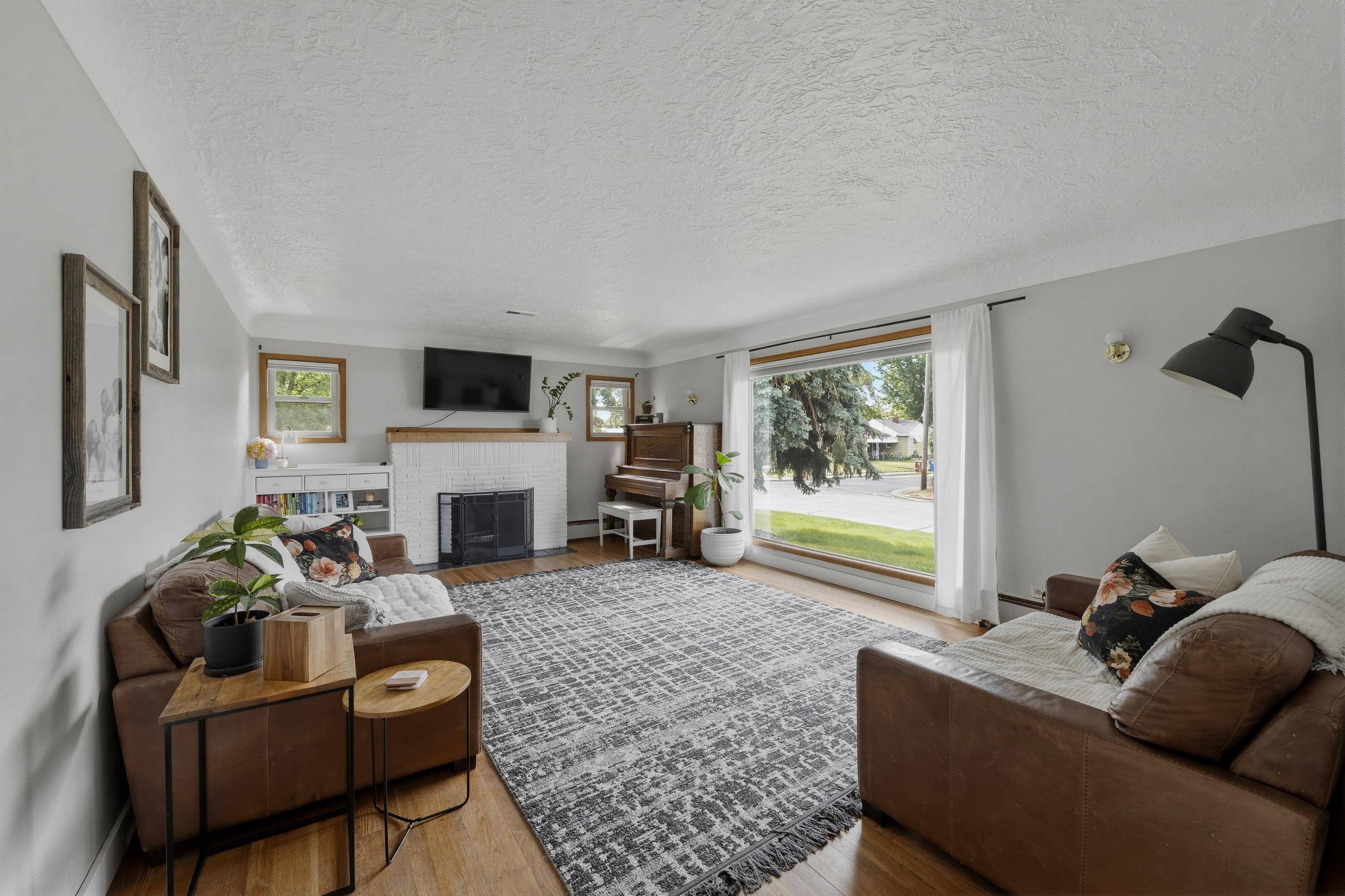 904 W COLUMBIA Ave, Spokane, WA 99205