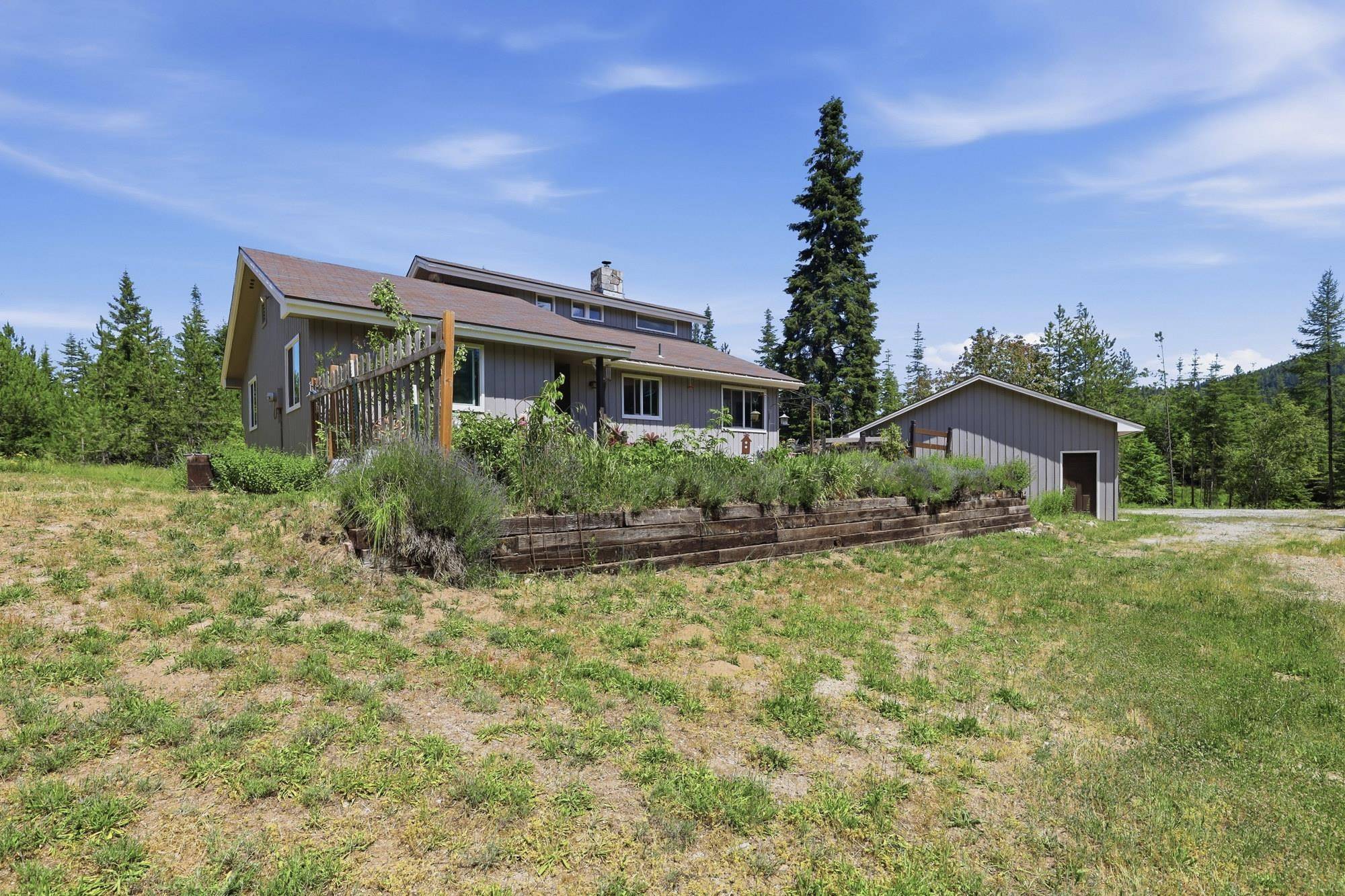 851 Balcom Rd, Newport, WA 99156