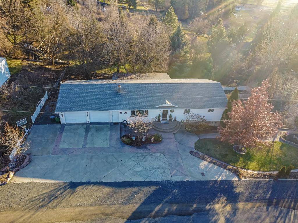 314 E 9th St, Rosalia, WA 99170