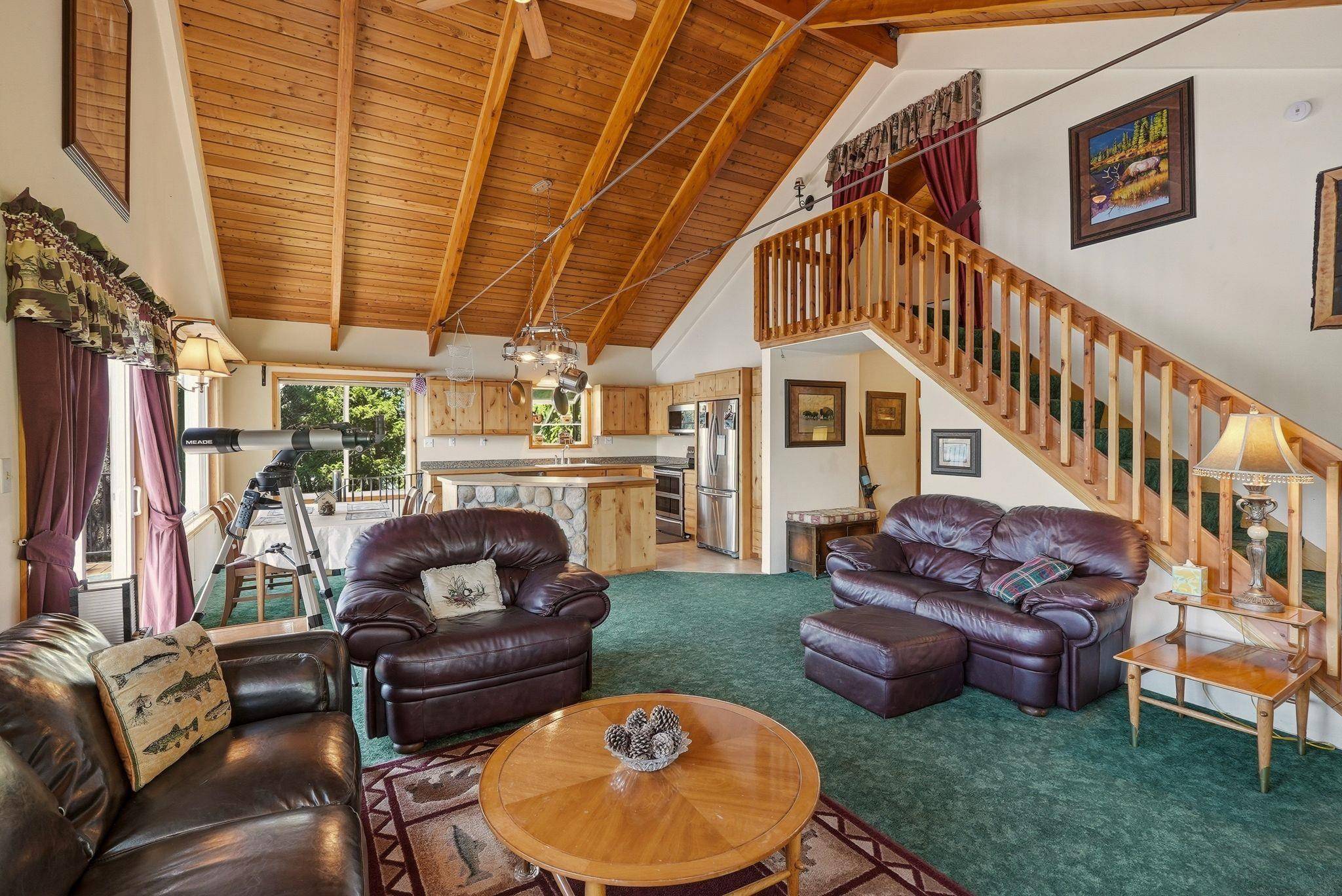 421 Eastshore Rd, Newport, WA 99156
