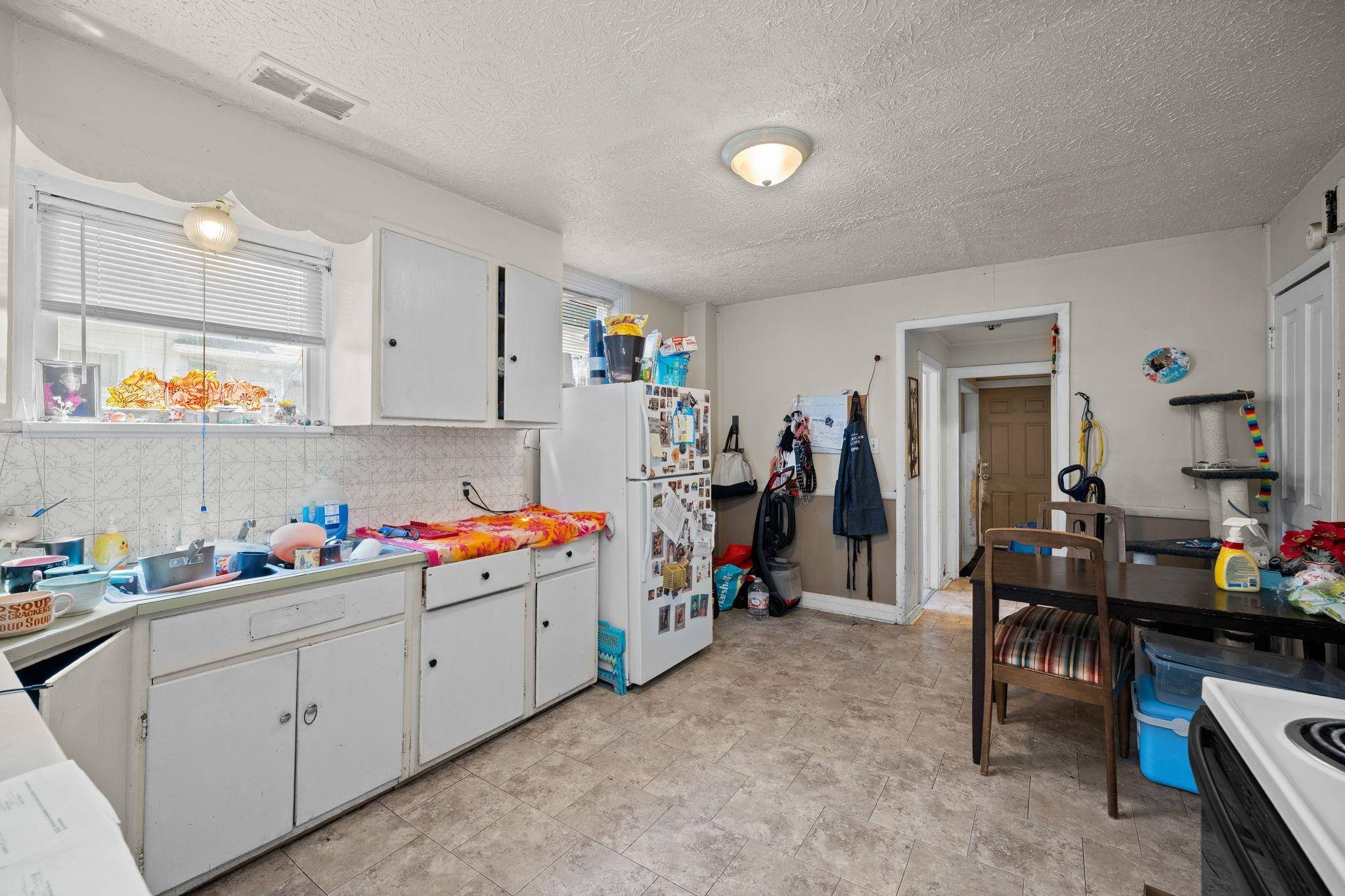 1017 W Augusta Ave, Spokane, WA 99205