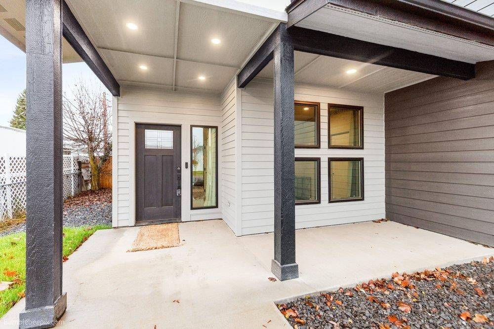 13521 W 12th Ave, Airway Heights, WA 99001