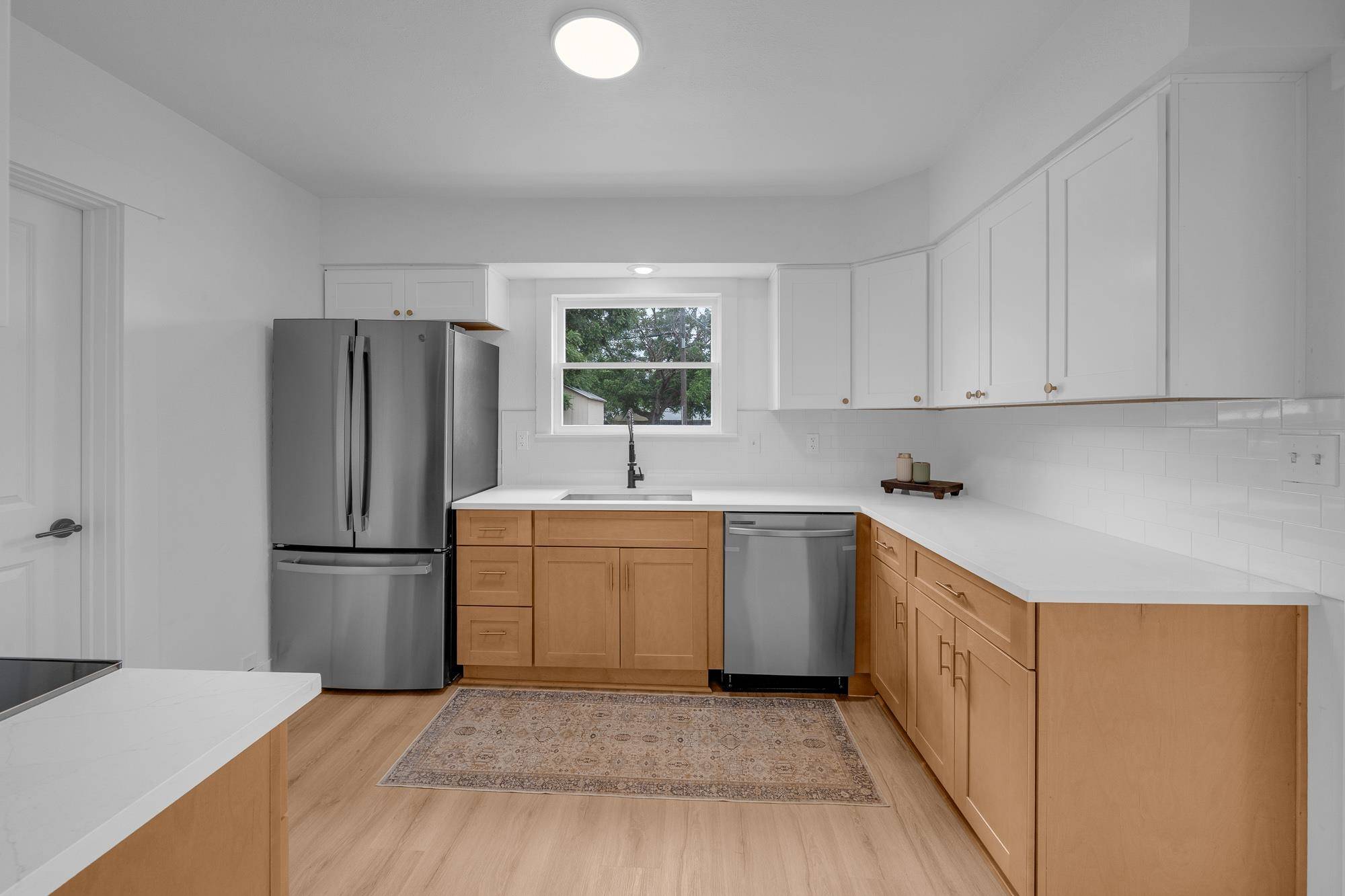 2433 E CENTRAL Ave, Spokane, WA 99208
