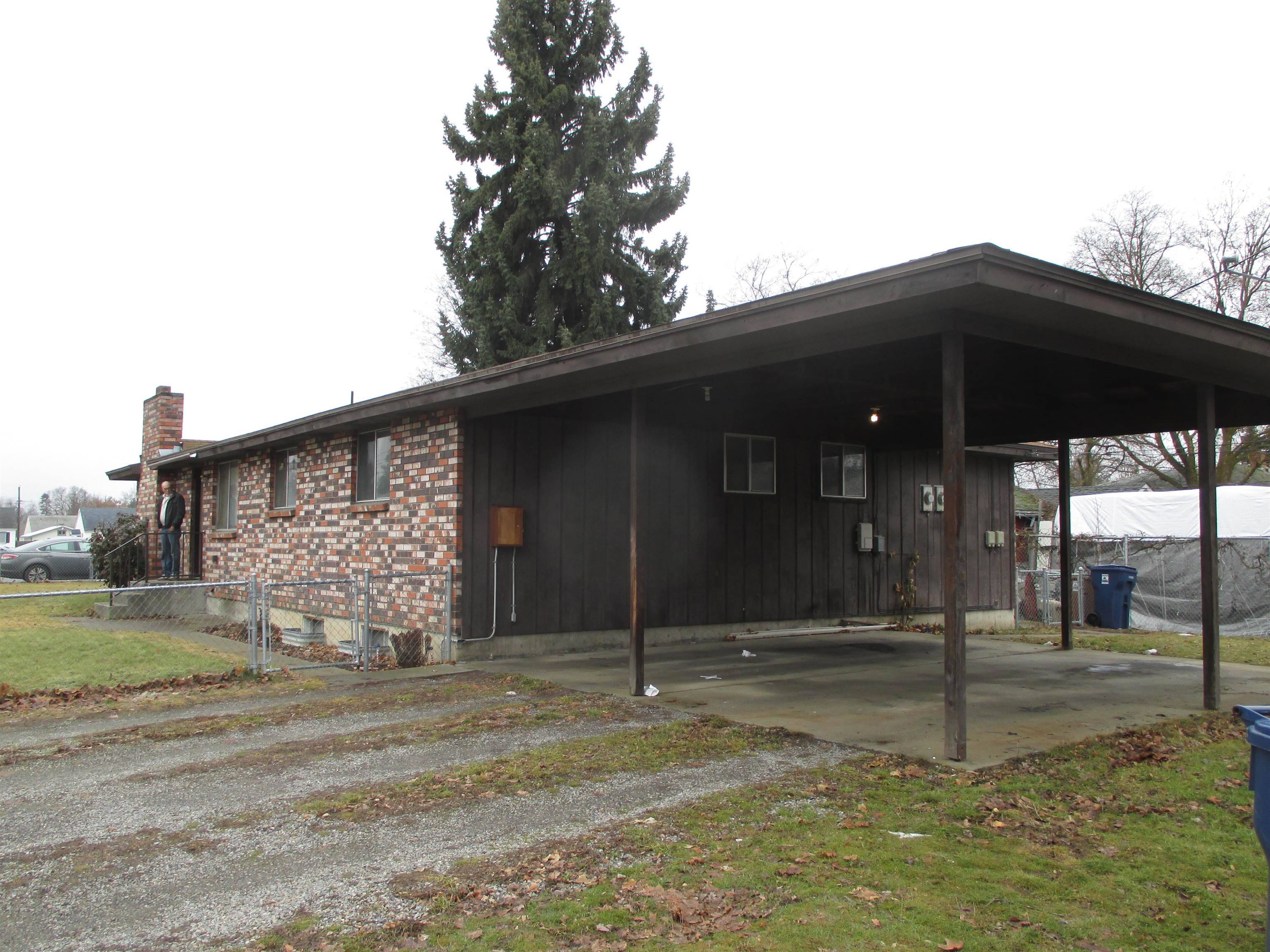 557 E Broad Ave, Spokane, WA 99203-1532