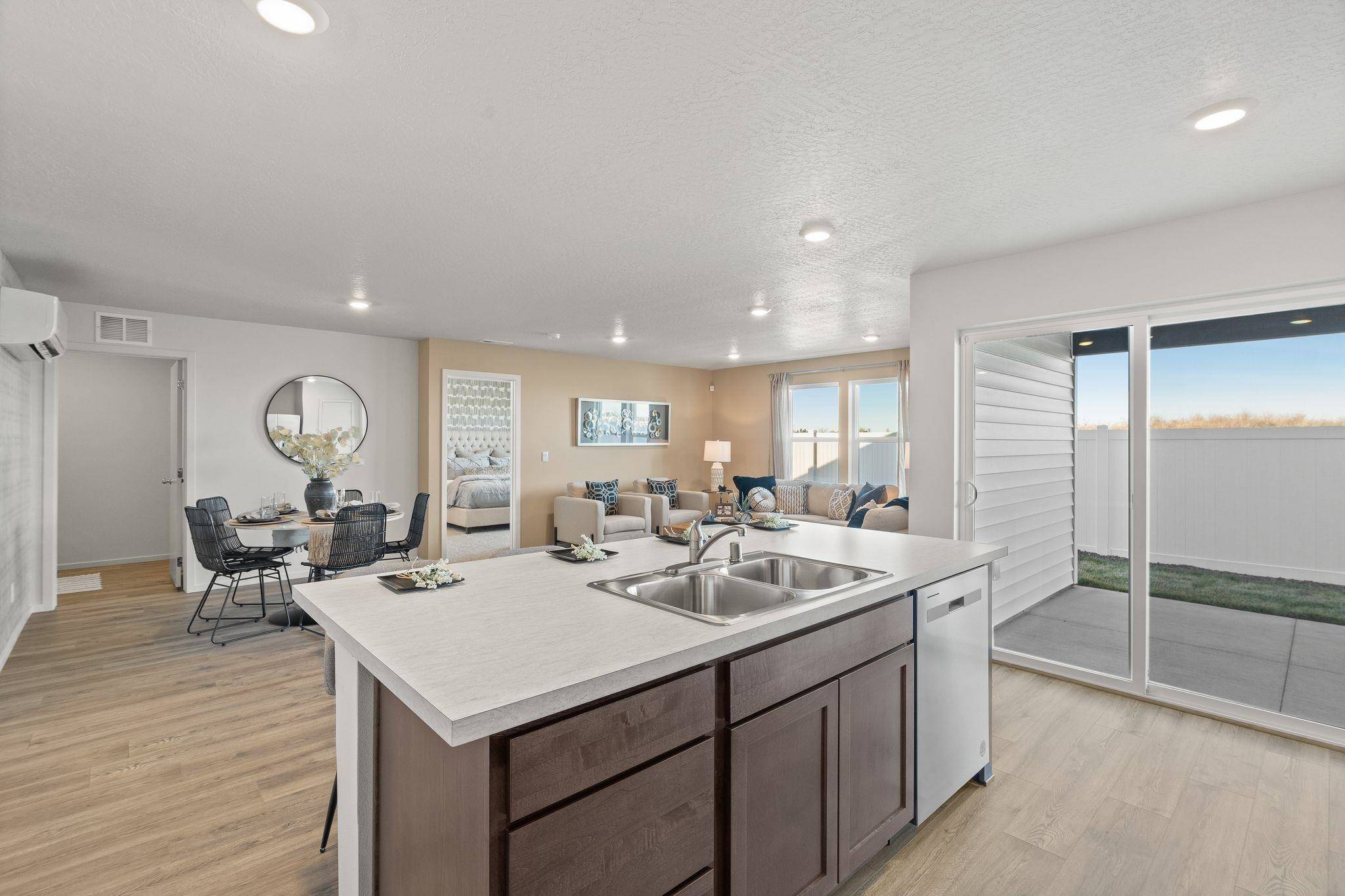 13541 W Sprague Ave, Airway Heights, WA 99001