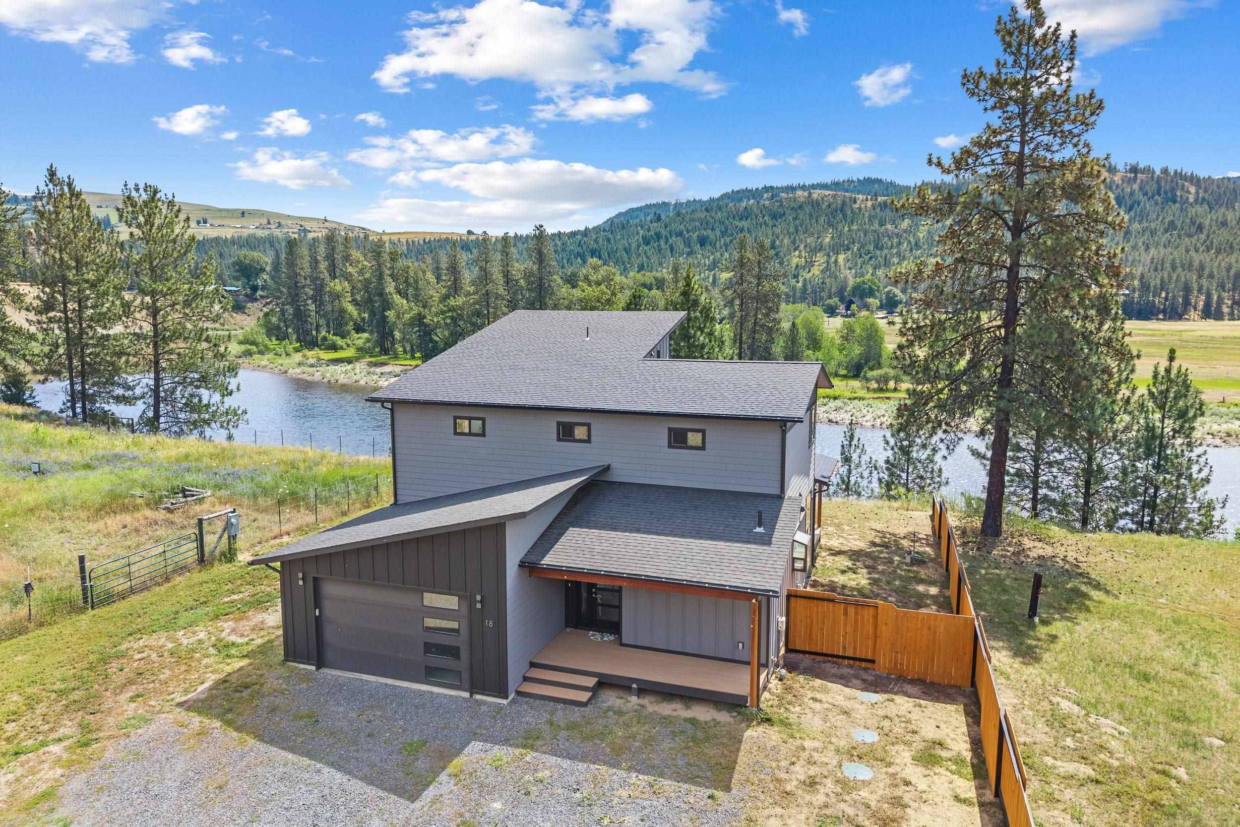18 Little Joes Rd, Kettle Falls, WA 99141-0000