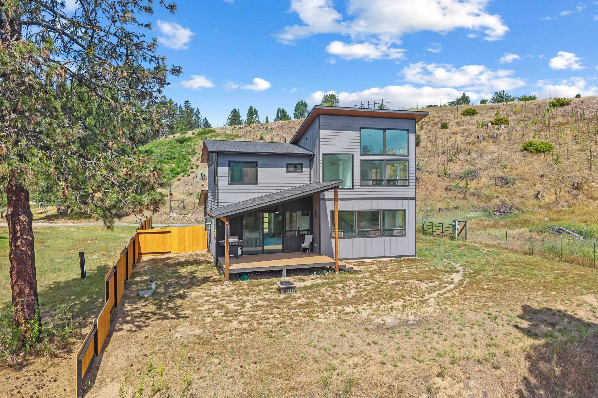 18 Little Joes Rd, Kettle Falls, WA 99141-0000