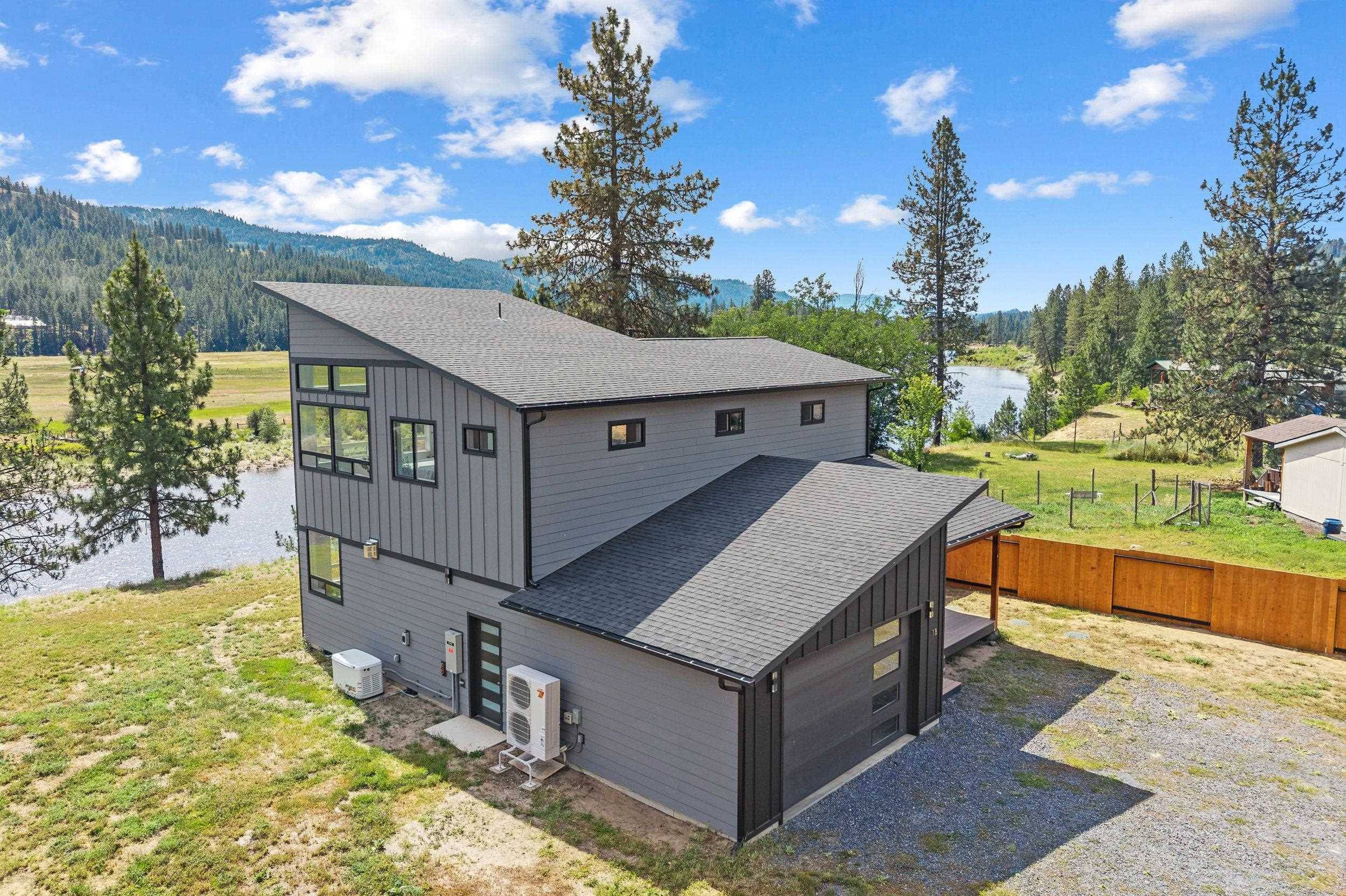 18 Little Joes Rd, Kettle Falls, WA 99141-0000