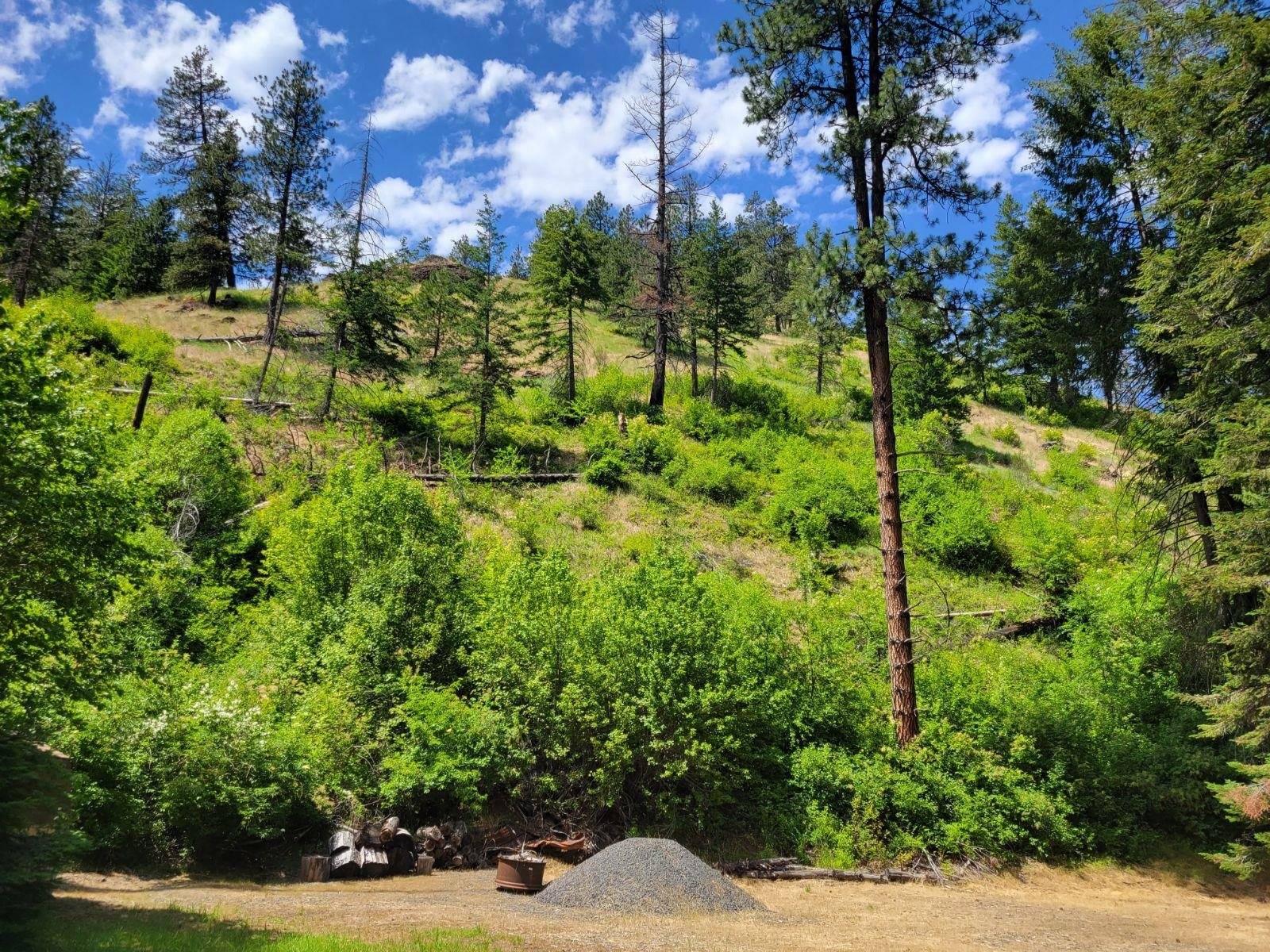 1338 N Touchet Rd, Other, WA 99328
