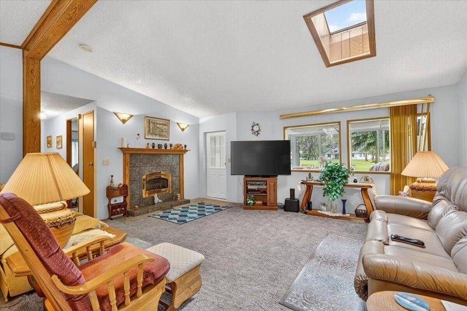178 E Trappers LOOP, Chewelah, WA 99109