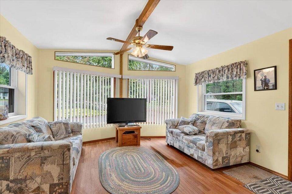 178 E Trappers LOOP, Chewelah, WA 99109