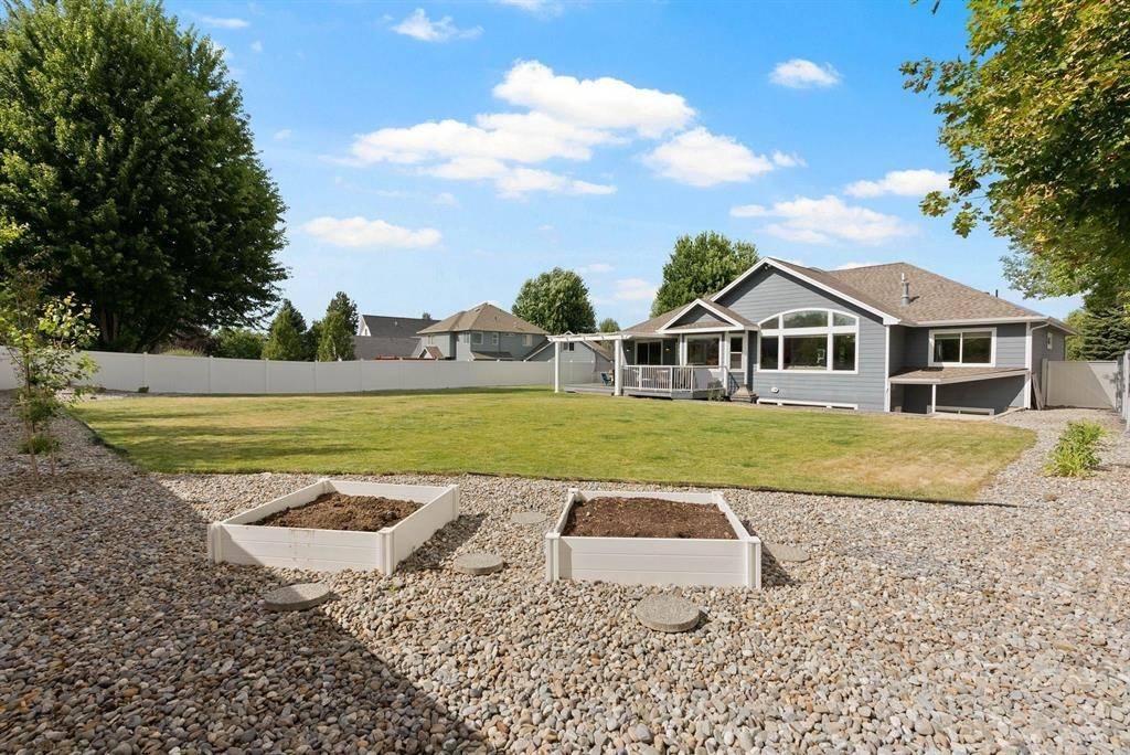 17110 E Daybreak Ln, Spokane Valley, WA 99016