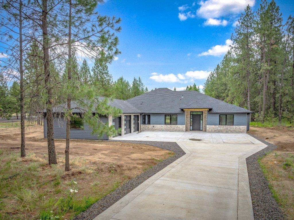 1015 W Montgomery Rd, Deer Park, WA 99006