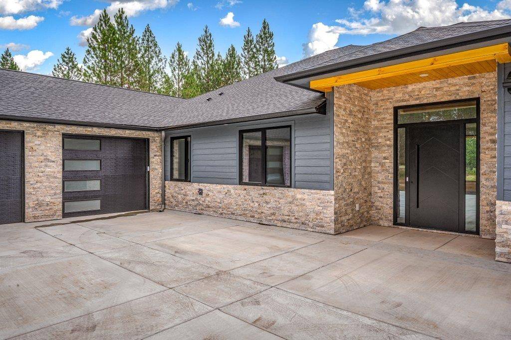 1015 W Montgomery Rd, Deer Park, WA 99006