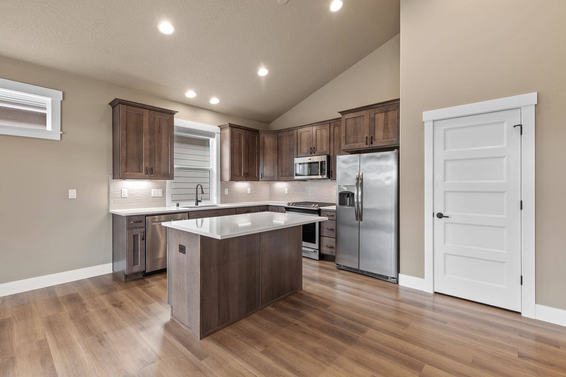 22835 E Edgewater Ln, Liberty Lake, WA 99019