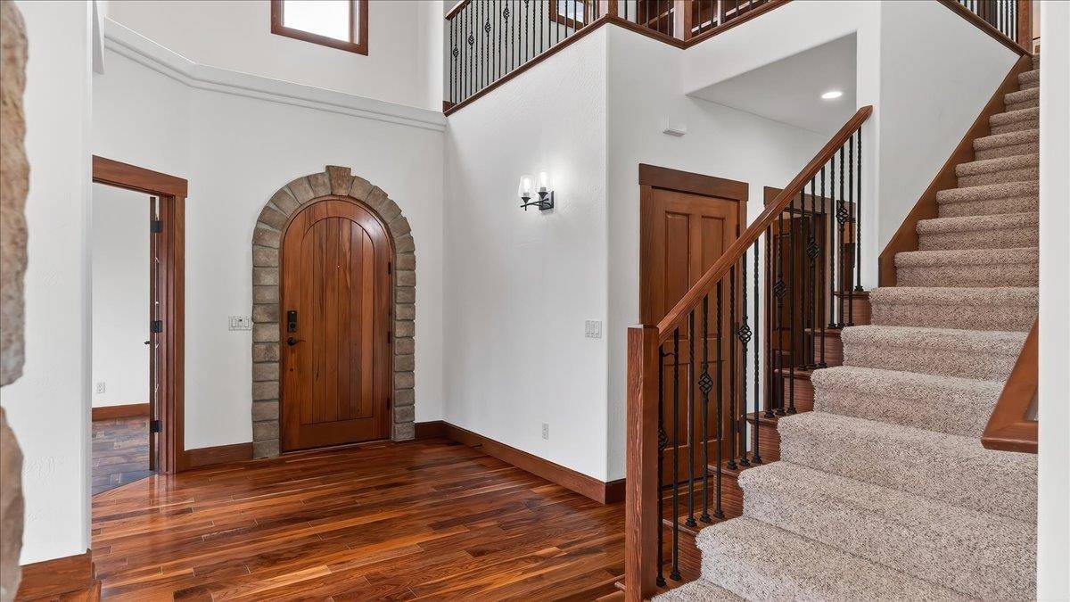 54 N Chief Garry Dr, Liberty Lake, WA 99019