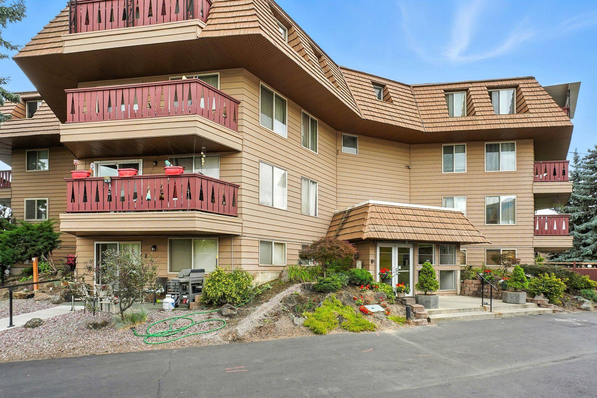 9020 N Country Homes Blvd #23, Spokane, WA 99218