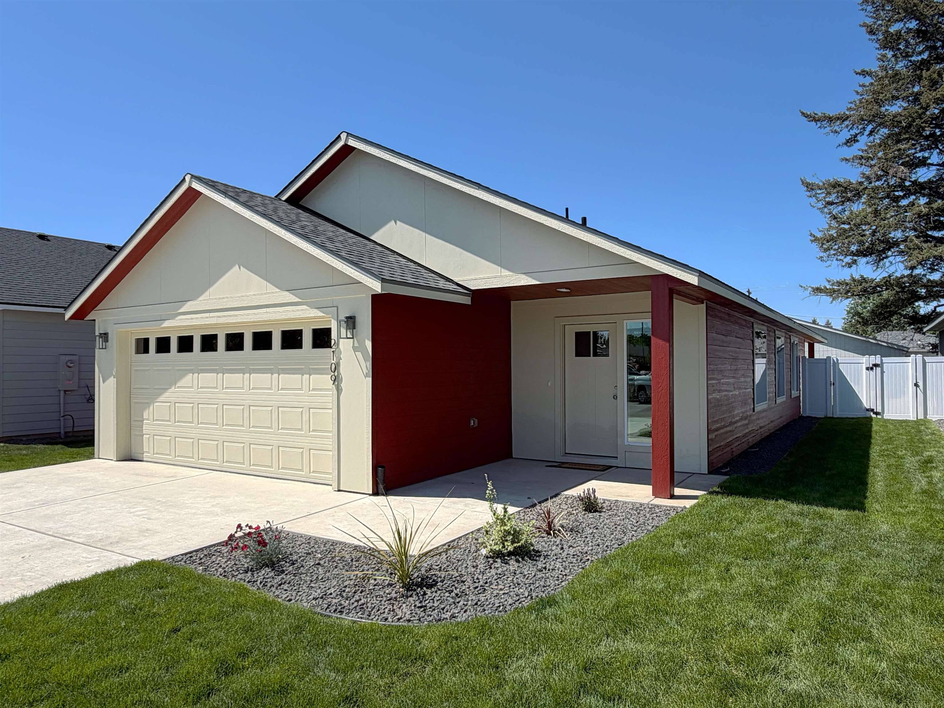 2109 N Sipple Rd, Spokane Valley, WA 99212