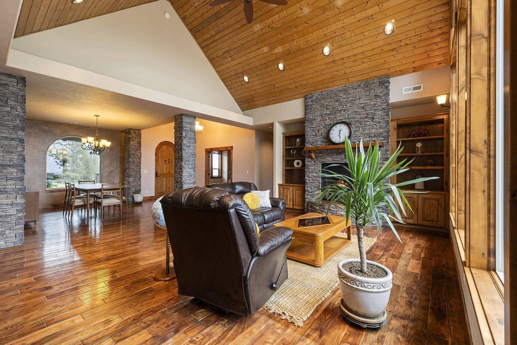 15519 E Temple Rd, Spokane, WA 99217