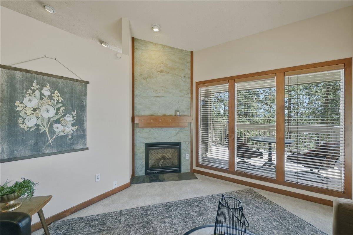 5202 N Riblet View Ln, Spokane, WA 99212