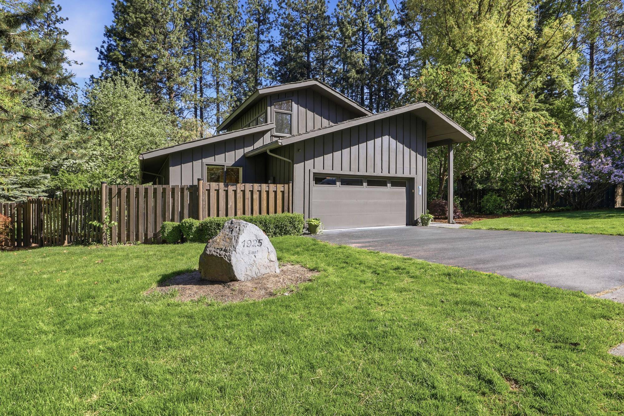1925 E Rockwood Blvd, Spokane, WA 99203